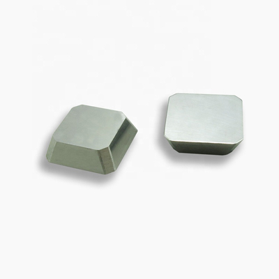 El corte indexable del carburo del cerametal inserta para el acero que muele